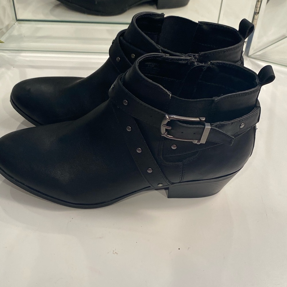 Style & Co. Boots - Picture 5 of 6